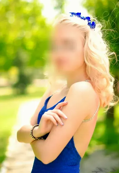 Klara, 32