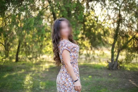 Lilly, 39