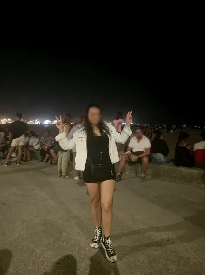 Luisa, 37
