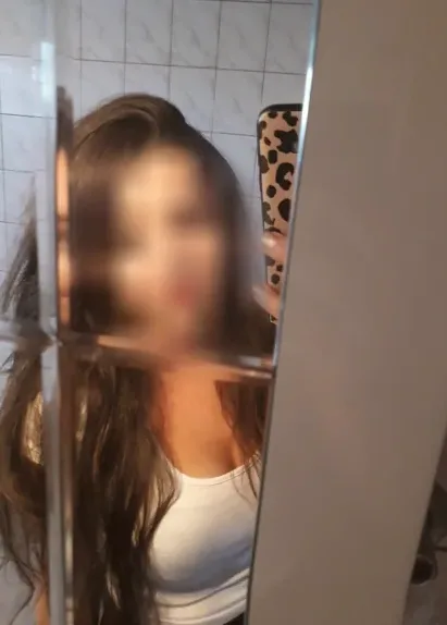 Mira, 24