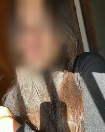 Nadja, 32