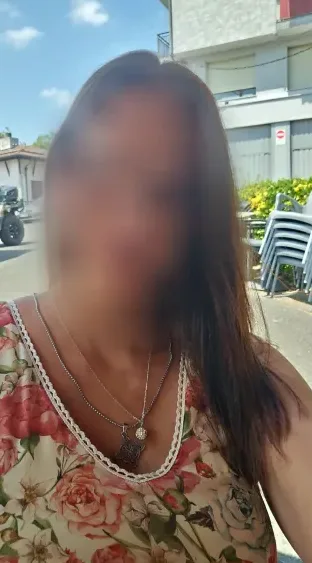 Pauline, 39