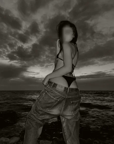 Romy, 30