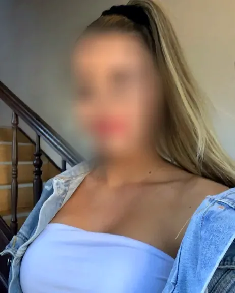Sarah, 26